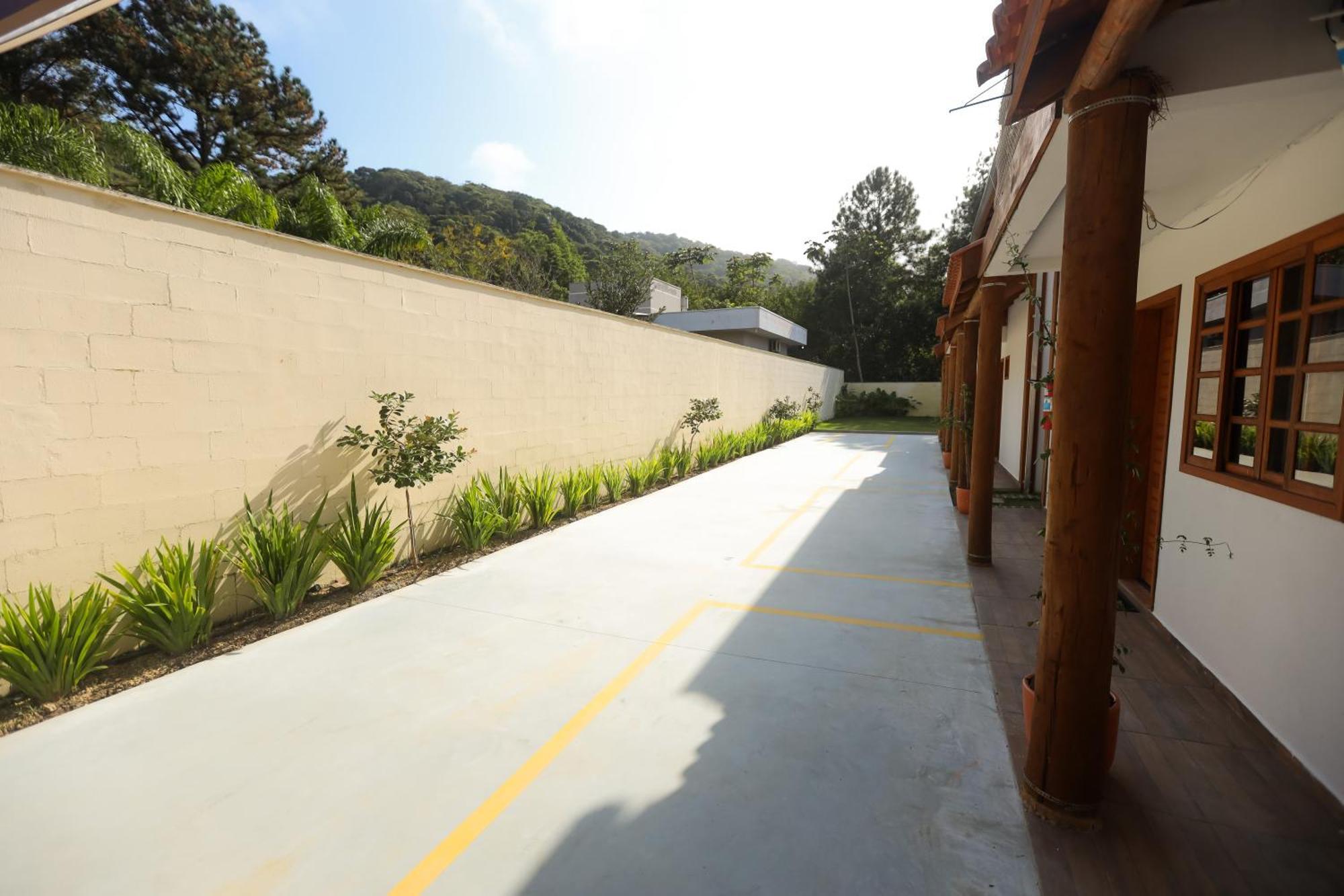 Estaleiro Com Charme - Ar, Churras E Pet Friendly Balneário Camboriú Exterior foto